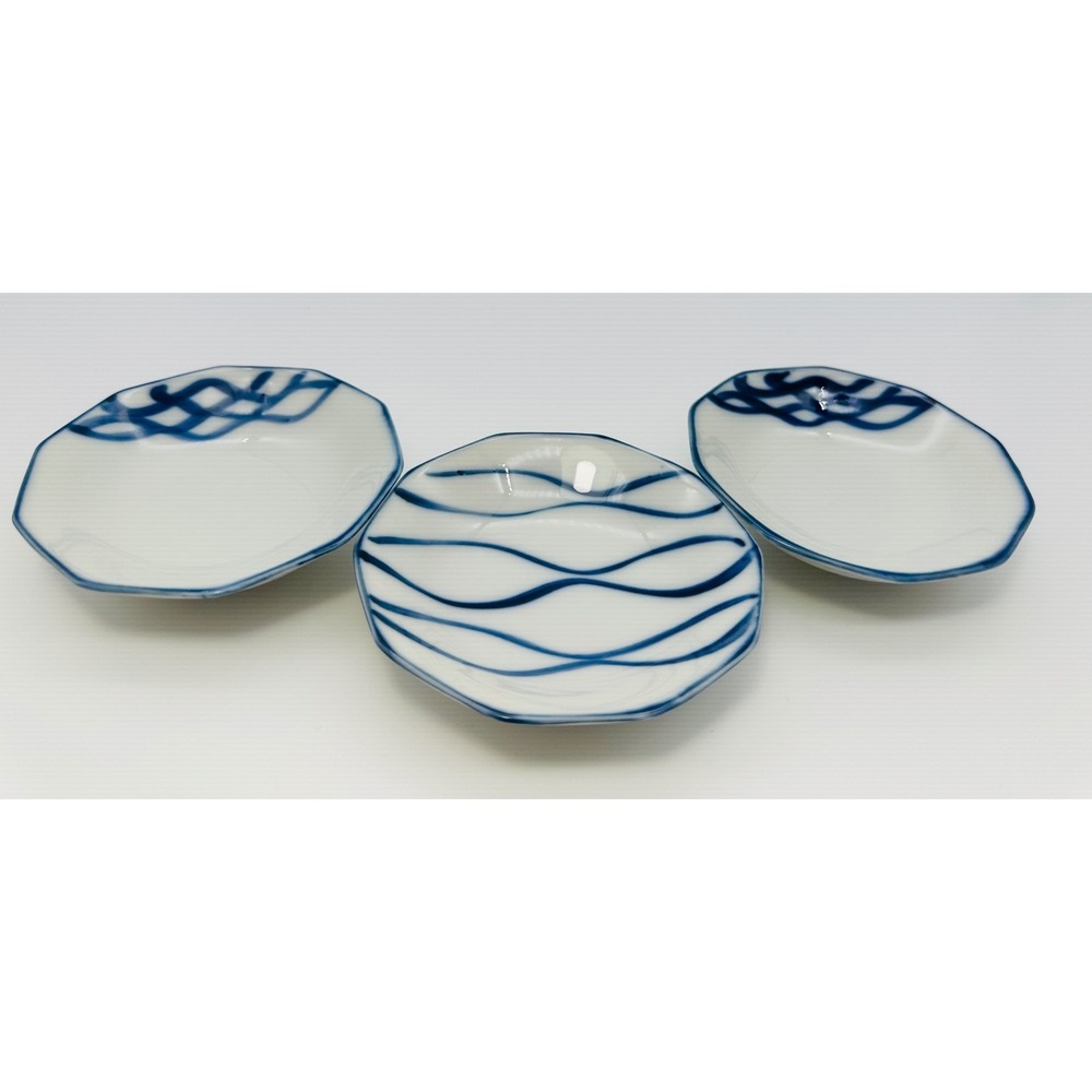 Set of 3 Blue and White Ceramic Octagonal Sauce Dishes Soy Plates 3.5"